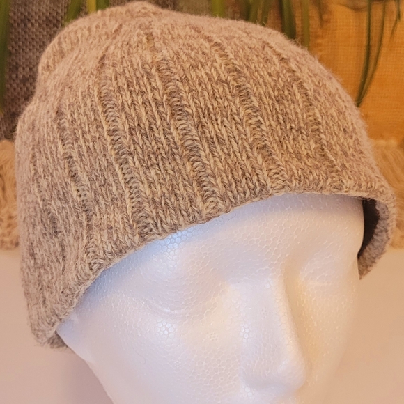 Eddie Bauer Wool Cap - Picture 4 of 6